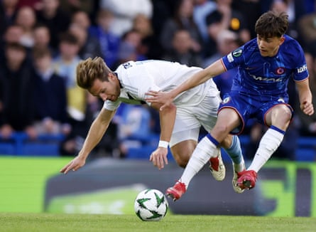 Dewsbury-Hall sees off Djurgården as Chelsea reach Conference League final